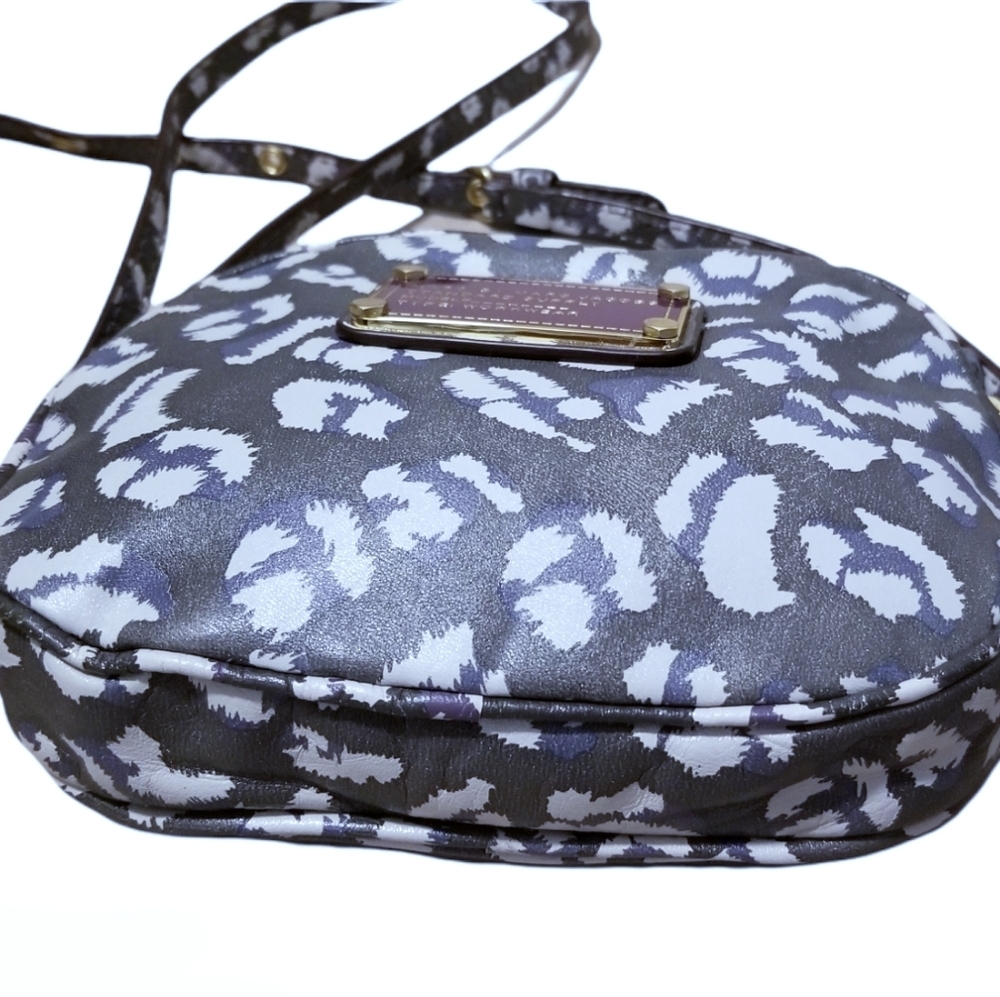 MARC by MARC JACOBS Pouchette Crossbody cow leather handbag animal print purple - Picture 7 of 16